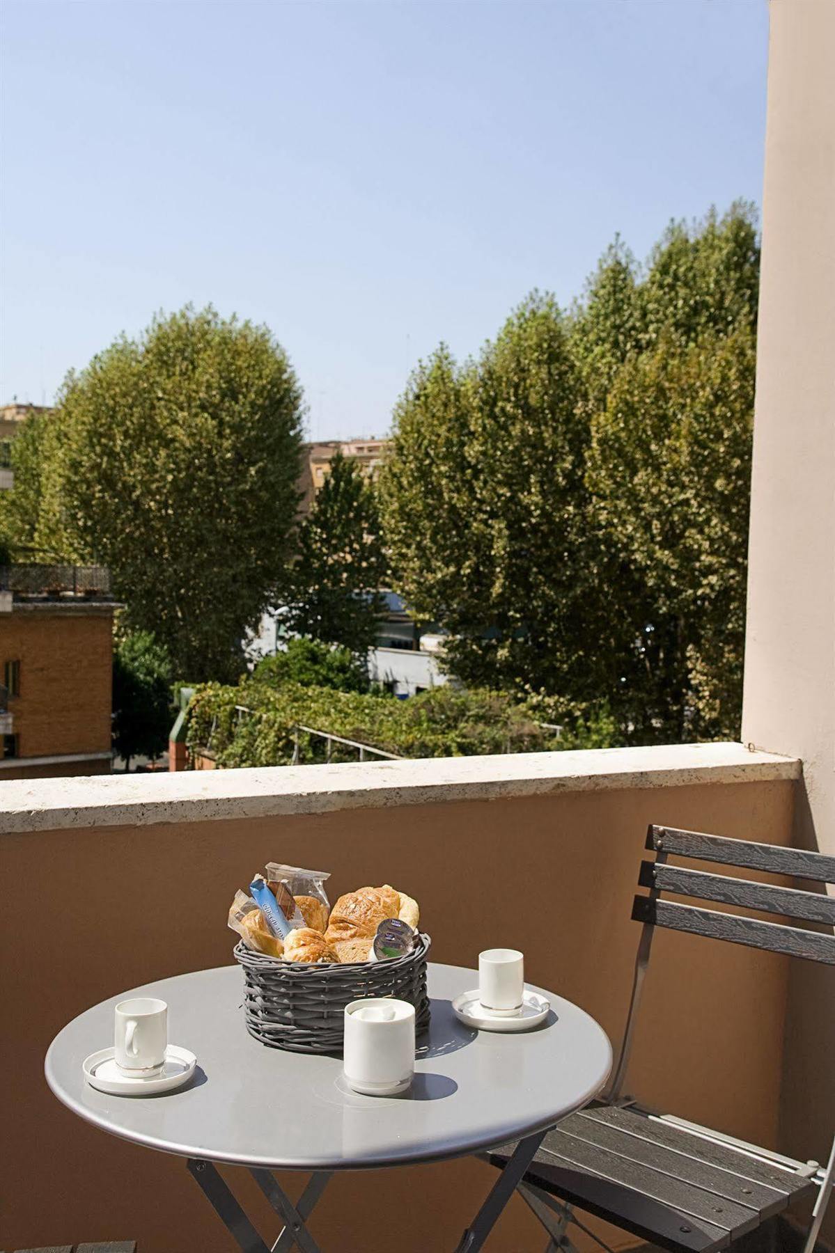 Le Cupole Bed & Breakfast Rome Exterior photo